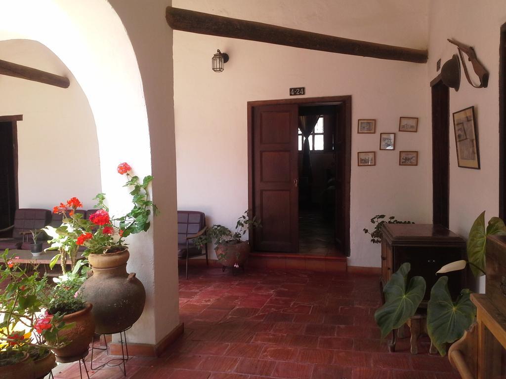 Posada Portal De La Villa Виля Де Лейва Стая снимка